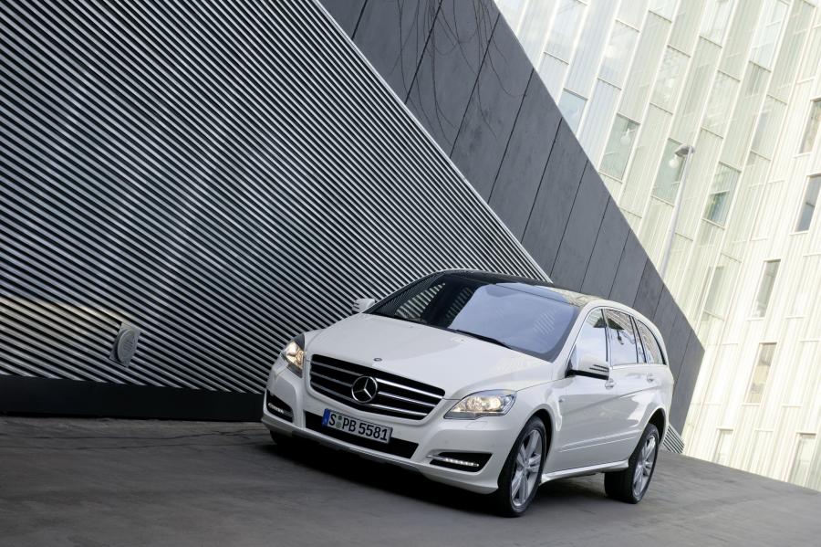  Mercedes-Benz R-Class 2011 года  (фото 58 из 186)